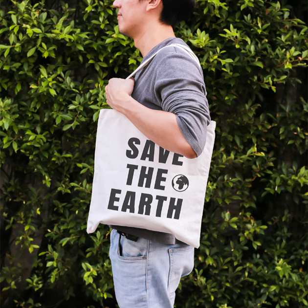 Consumer with reusable bag square